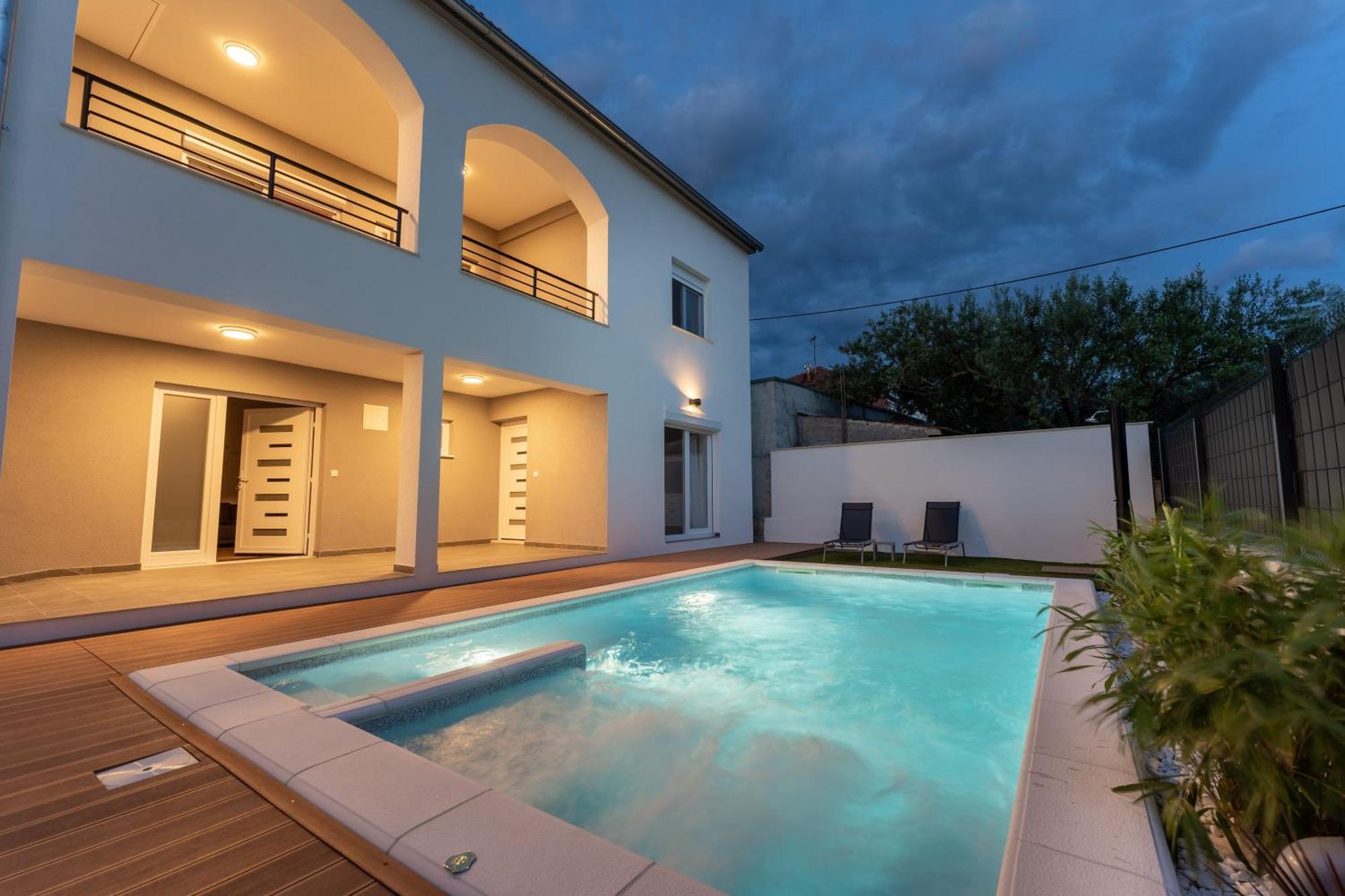 Bernie Apartments With A Pool Zadar Exterior photo